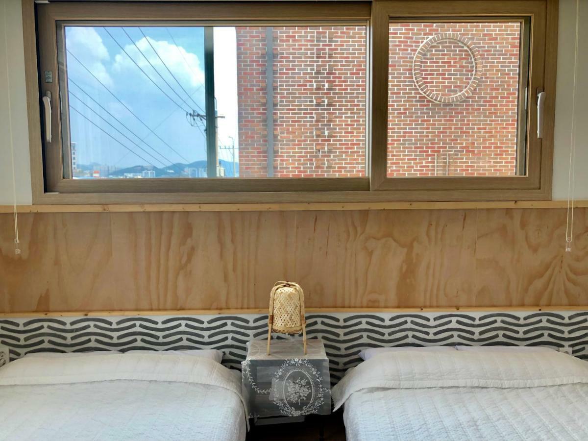 Cheukhudong 19Beonji Guest House Mokpo Exterior photo
